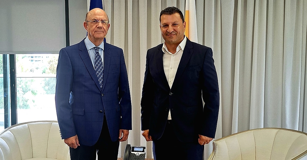 Συνάντηση Χαρ. Πάζαρου για δημιουργία ογκολογικής κλινικής τύπου