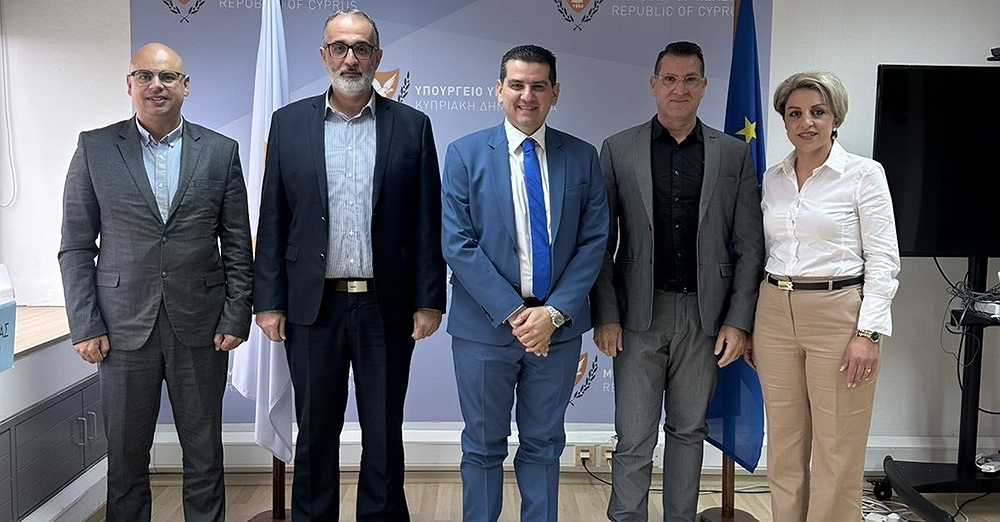 Συνάντηση  Δ. Ιεροκηπίας με τον Υπουργό Υγείας για το Ιατρικό Κέντρο στην Κολώνη
