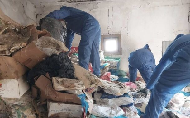 Καθαρισμός από το Δ. Πάφου στη κατοικία της 75χρονης που ζεί σε άθλιες συνθήκες (ΦΩΤΟ)