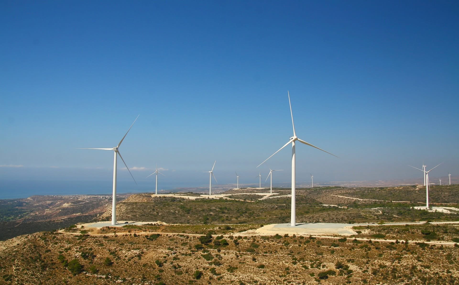Μεγάλα Αιολικά Πάρκα «Γονατίζουν» από τις Περικοπές , χάνεται πολύτιμη καθαρή ενέργεια εκτιμά ο Νεόφ. Κωνσταντίνου