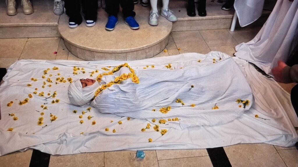 Η αναπαράσταση της Ανάστασης του Λαζάρου στην Λέμπα - Βίντεο