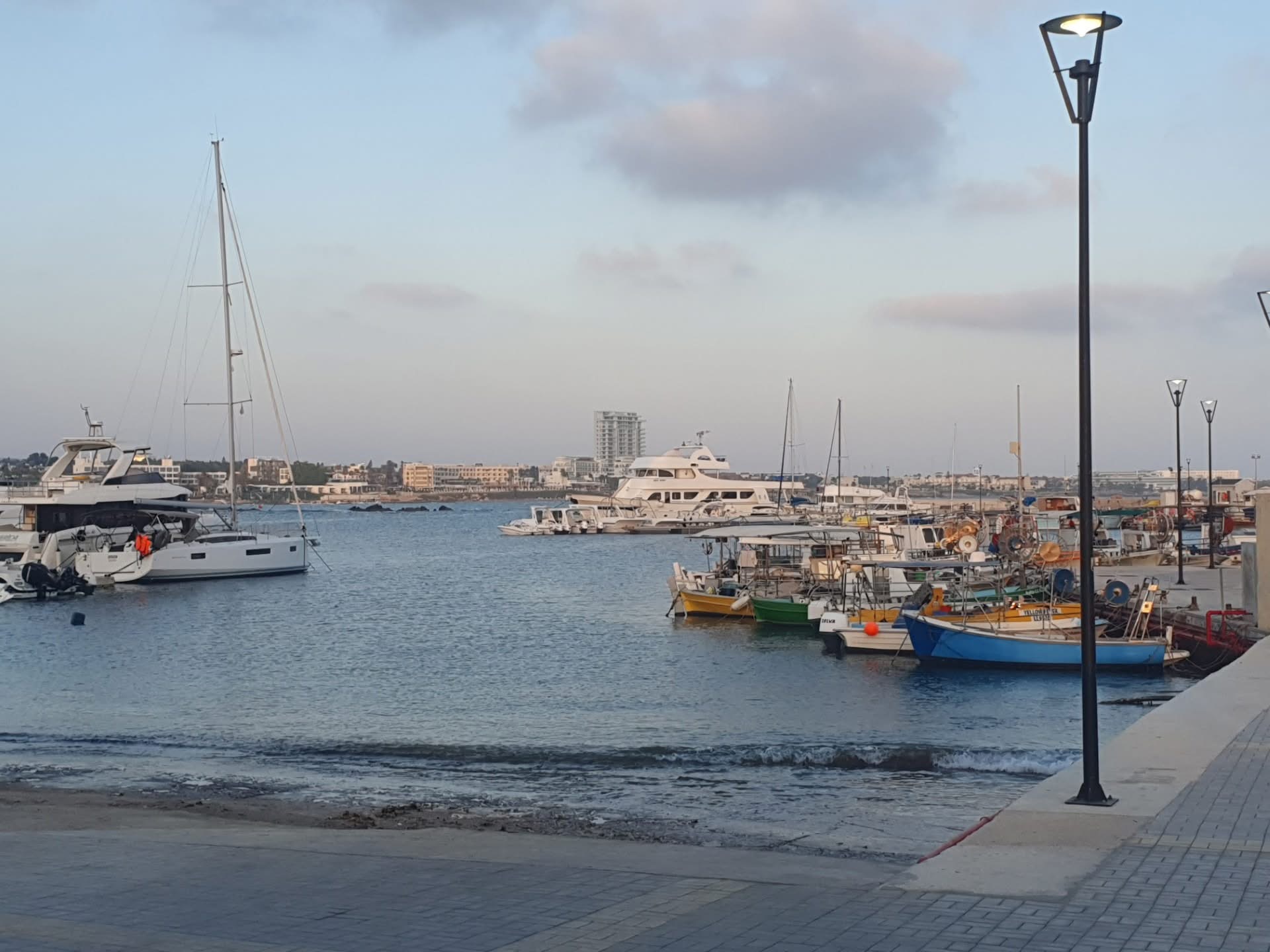 Έλλειψη στήριξης και υποδομών καταγγέλουν οι επαγγελματίες ψαράδες στην Πάφο