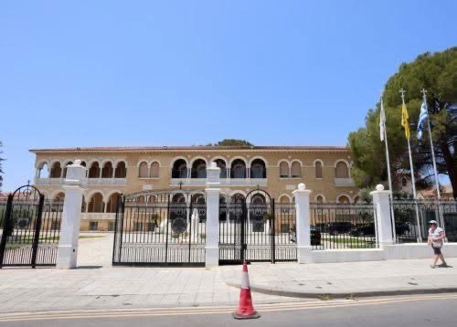 Σε εξέλιξη η έκτακτη συνεδρία της Ιεράς Συνόδου για τον Πάφου Τυχικό