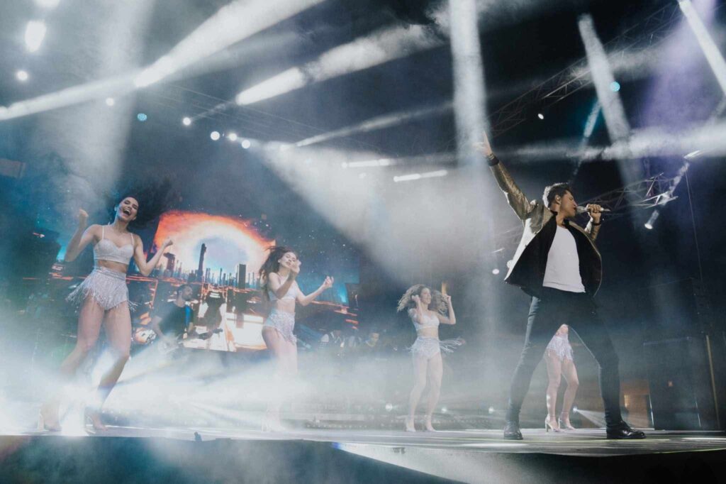 Μουσική πανδαισία...με τον τίτλο!