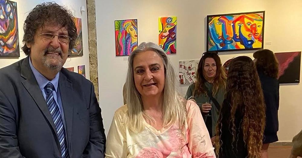 «Τα Moνοπάτια της Τέχνης» από την εικαστικό Αφροδίτη Βελή στην αίθουσα Εν Πλώ