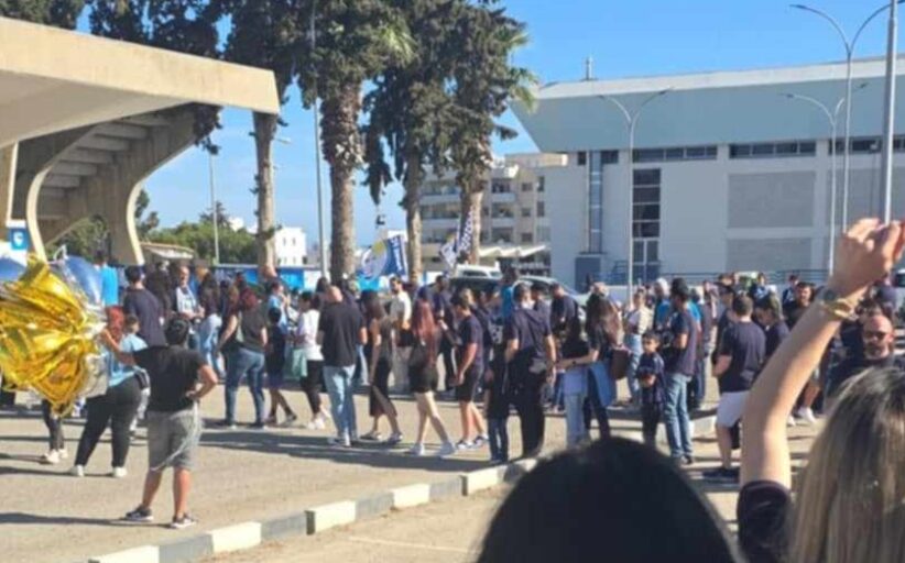 Πάφος F.C: Χιλιάδες κόσμου αναμένει να μπει στο γήπεδο - Φώτο