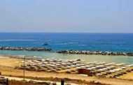 Υποδέχεται τους λουόμενους η παραλία Αλυτζιή στη Χλώρακα