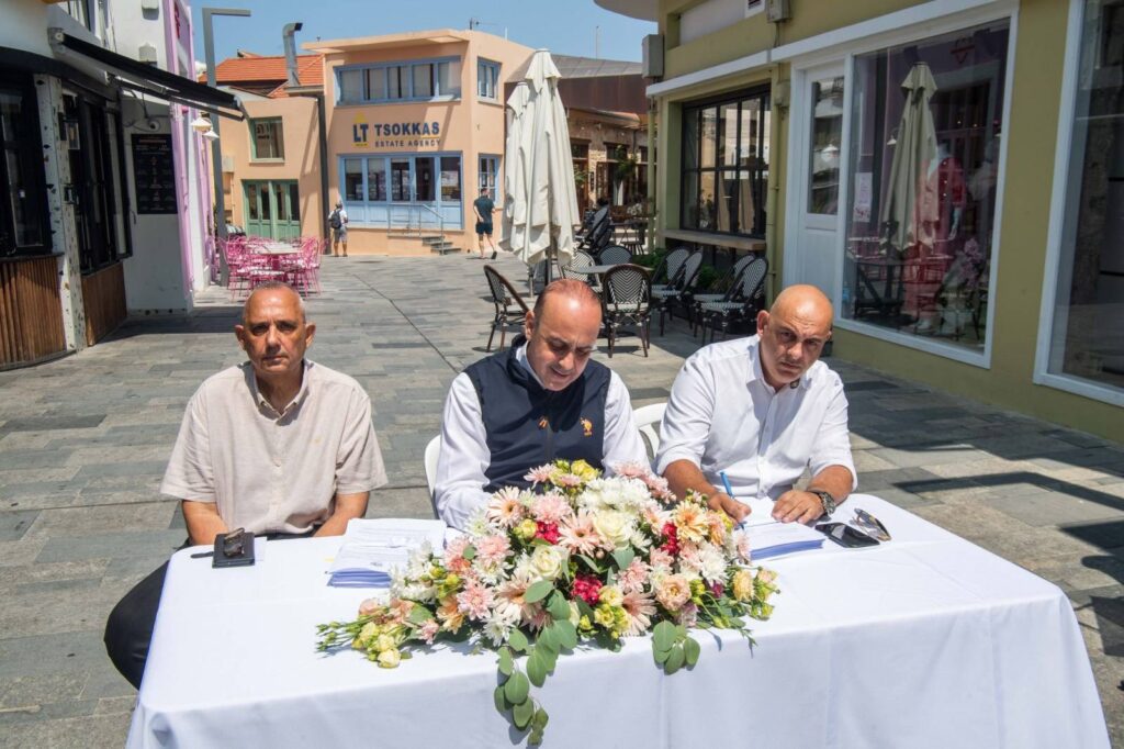 Σύμβαση για γραφείο τουριστικών πληροφοριών Πάφου του Υφυπουργείου Τουρισμού