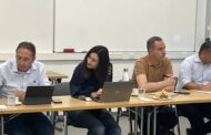 Επιβάλλεται μια λύση για άρδευση, είπε η Μ.Παναγιώτου που συναντήθηκε με μπανανοκαλλιεργητές