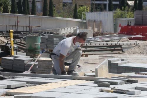 Διακοπή υπαίθριων εργασιών και ντελίβερι μεταξύ 12:00-16:00