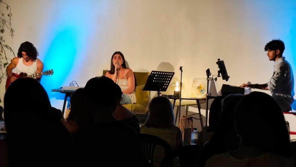 Η Μήδεια Καλού Live στο Τεχνόπολις : Μια βραδιά γεμάτη συναίσθημα