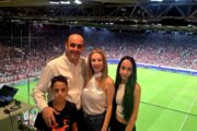 Οικογένεια Φαίδωνος στο γήπεδο, δίπλα στην Πάφο