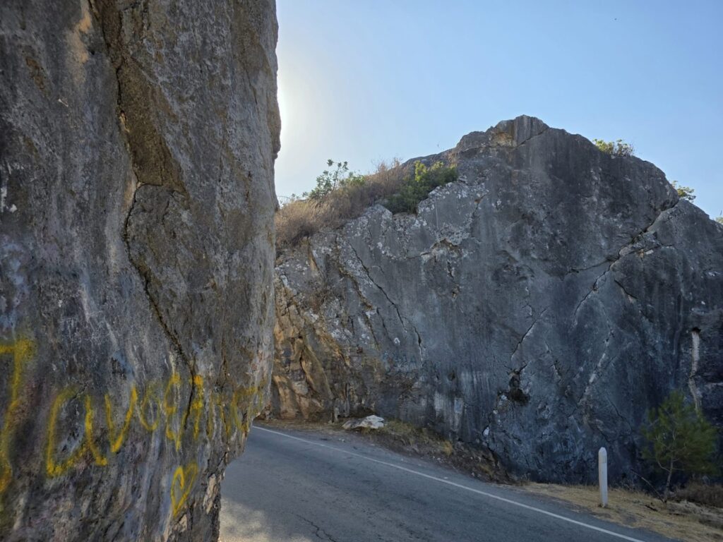 Μνημείο της φύσης οι «Bράχοι των Χασαμπουλιών»