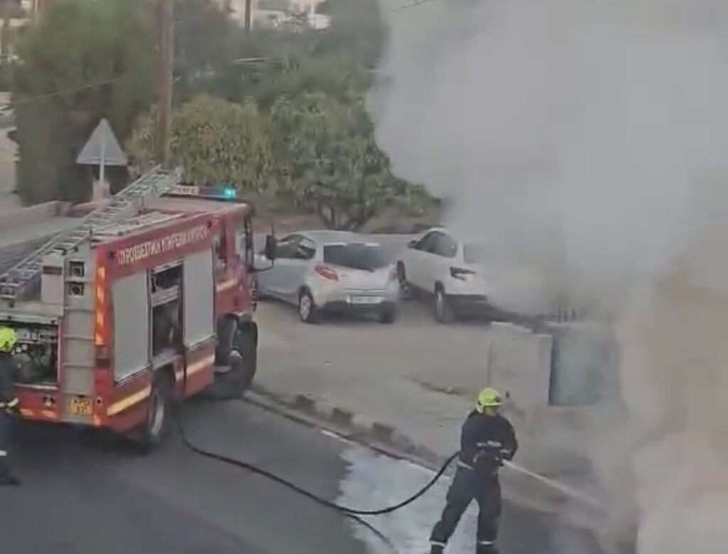 Σοκαριστικά ΒΙΝΤΕΟ με το λεωφορείο να ΚΑΙΓΕΤΑΙ στην Χλώρακα