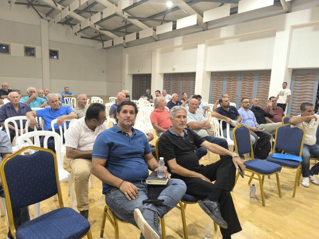 Συγκέντρωση Αμπελουργών στην Κοίλη με μηνύματα στήριξης των αμπελουργών