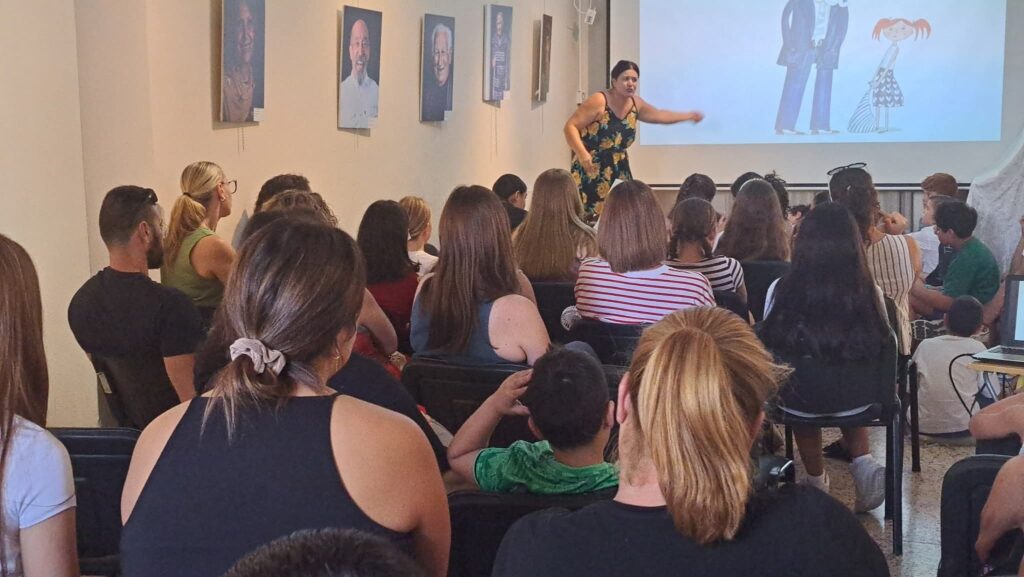 Ξενάγηση στη βιβλιοθήκη της Στέγης Γραμμάτων και Τεχνών