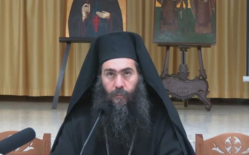 Δεν ενεργεί  ως δικηγόρος του Επισκόπου Τυχικού αλλά τον στήριξε ως Ορθόδοξος χριστιανή αναφέρει η Ευαγγελία Πουλλά