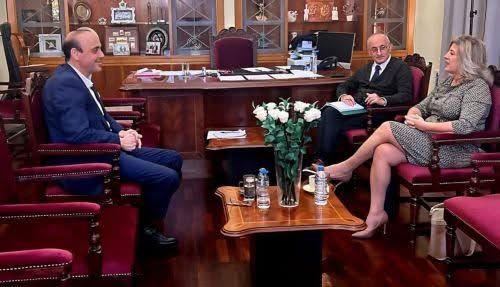 Ενίσχυση συνεργασίας συζήτησαν Δήμαρχος Πάφου – Πρέσβειρα Σερβίας