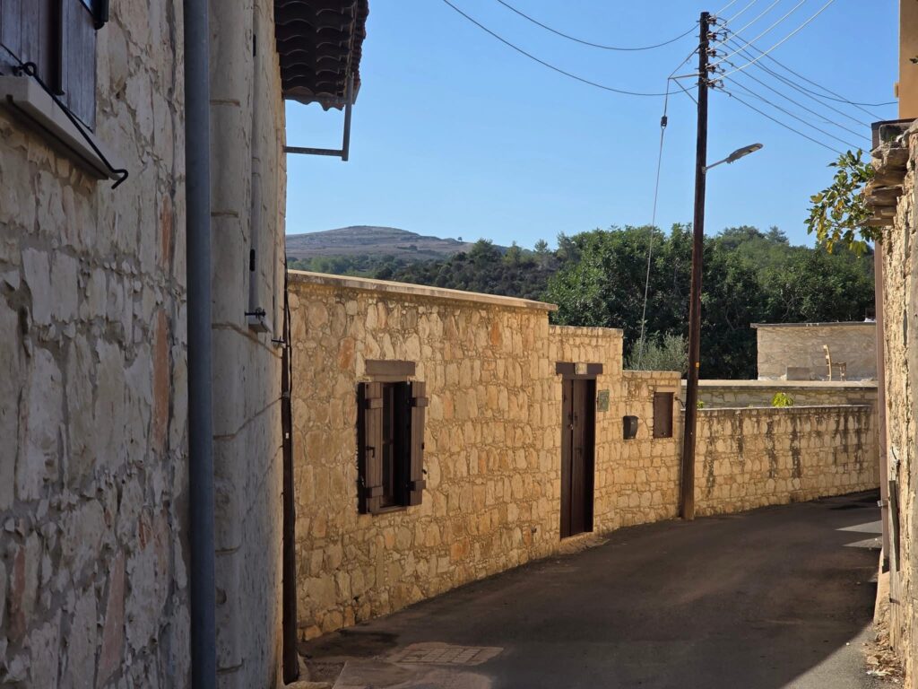 Παραμένουν σε επιφυλακή μετά τις σεισμικές δονήσεις, λέει η Αν. Επαρχος Πάφου