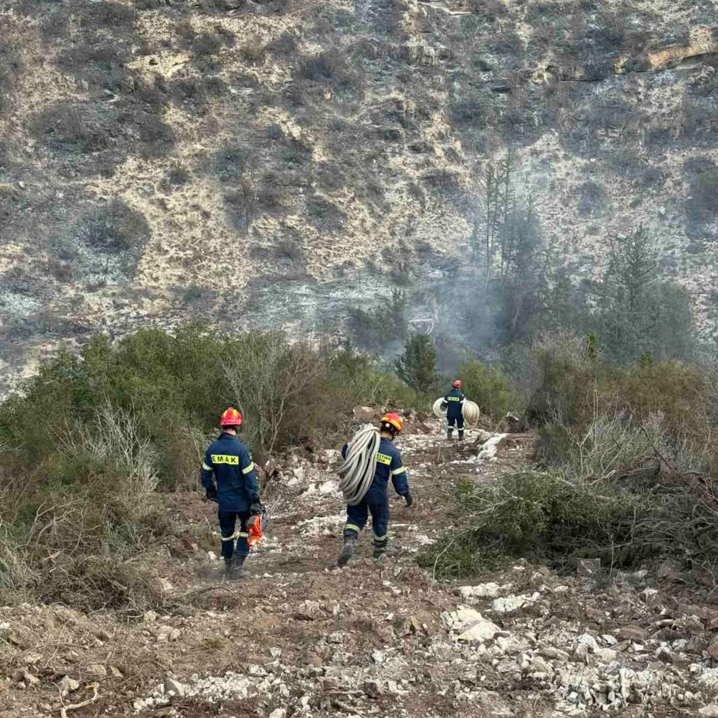 ΚΑΡΕ-ΚΑΡΕ η κατάβαση πυρκαγιάς στην χαράδρα της Κόλασης στην Πάφο