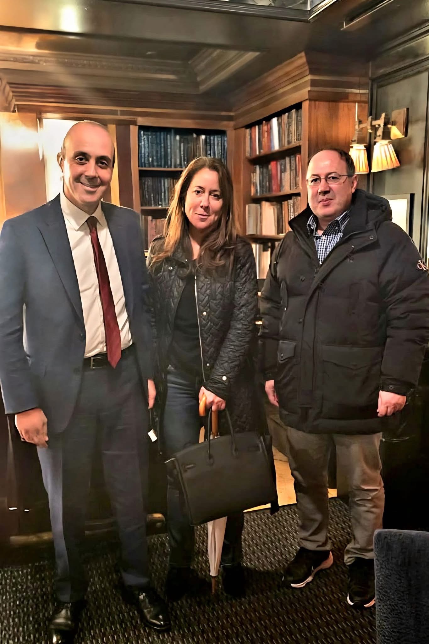 Φαίδωνος: Στη Νέα Υόρκη « Χθες είχα συνάντηση στη Νέα Υόρκη με την κ. Katherine Elizabeth Fleming»