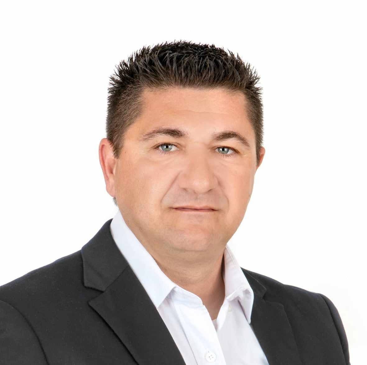 1&omicron; &Phi;&epsilon;&sigma;&tau;&iota;&beta;&#940;&lambda; &Pi;&omicron;&lambda;&iota;&tau;&iota;&sigma;&mu;&omicron;&#973; &Lambda;&alpha;&omicron;&gamma;&am