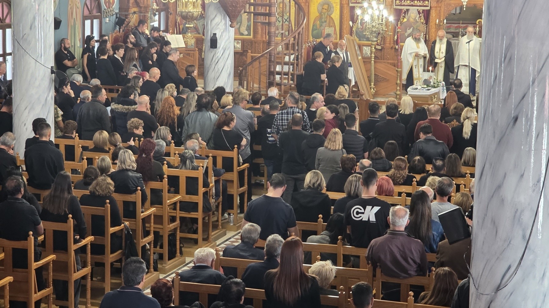 Καλό ταξίδι στο φως Αλέξανδρε, καλό ταξίδι Παπακίτα ...