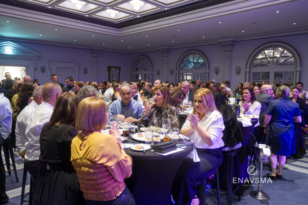 Ένα μοναδικό Χριστουγεννιάτικο πάρτι από τo ENAVSMA Foundation