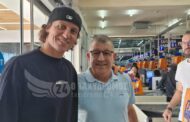 Αποκλειστικό : Ο David Luiz ψωνίζει από το Philippos Supermarket στην Πέγεια.