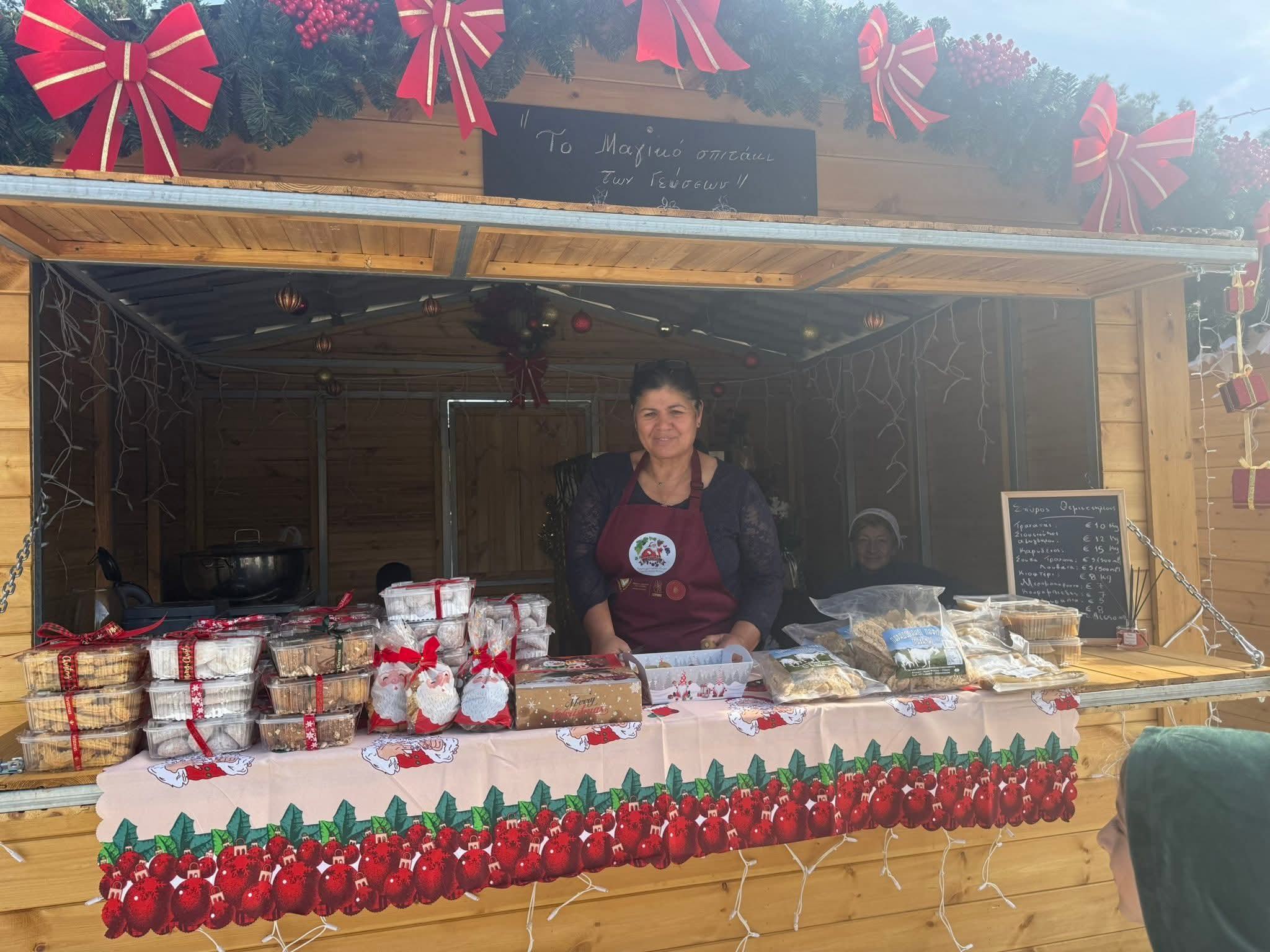 Άνοιξε τις πύλες του το χριστουγεννιάτικο χωριό της Πάφου στο Στατό – Άγιο Φώτιο