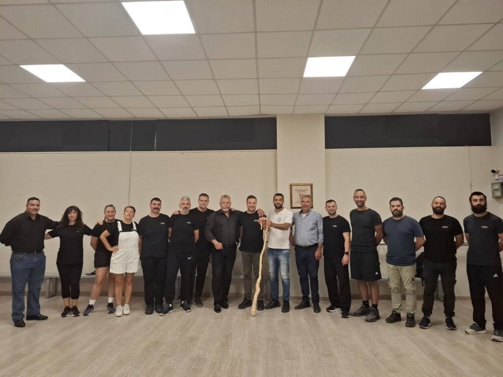 Επίσκεψη της σχολής χορού Ιεροί Κήποι στην Σχολή Χορού ΖΑΛΟΣ στα Χανιά