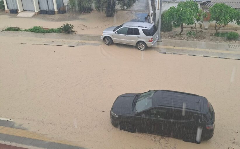 ΤΩΡΑ/ΕΚΤΑΚΤΟ: Πλημμύρισαν τα πάντα στην Π. Χρυσοχούς, ΕΙΚΟΝΕΣ χάους