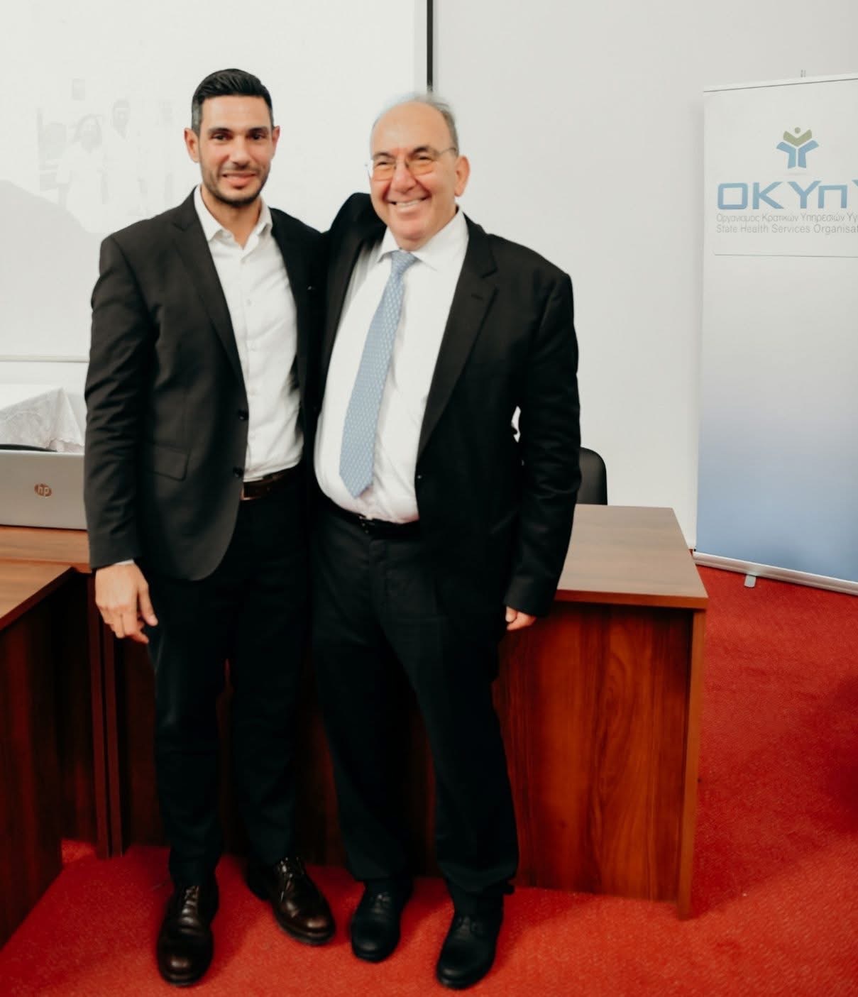 &Phi;&alpha;&kappa;&omicron;&nu;&tau;ή&sigmaf;: &laquo; &omicron; &Nu;&omicron;&nu;ό&sigmaf; &mu;&omicron;&upsilon;, &Delta;&rho;. Lakis Yioukas &alpha;&phi;&upsilon;&pi;&eta;&rho;&epsilon;&tau;&epsilon;ί&raquo;