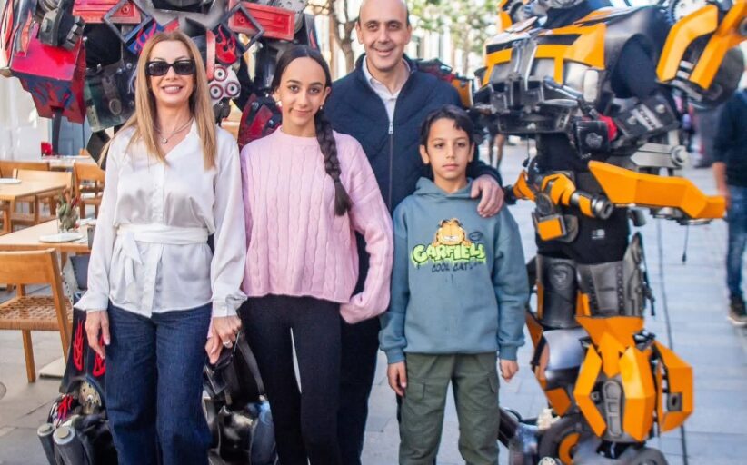 Φαίδωνος : « Γέμισε με Άη Βασίληδες και πλήθος κόσμου σήμερα το κέντρο της πόλης»