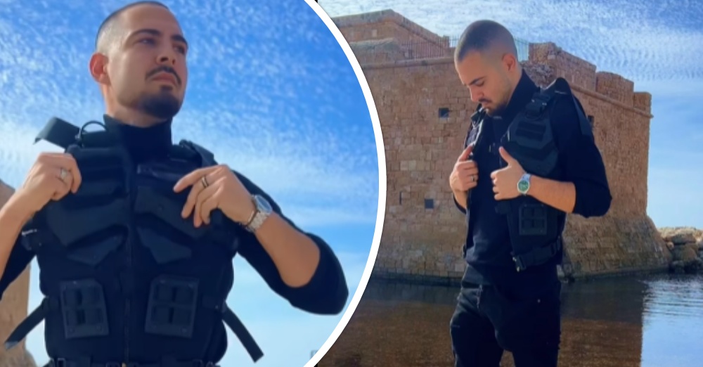 Ανακοίνωσε υποψηφιότητα  μπροστά στο Κάστρο της Πάφου φορώντας… αλεξίσφαιρο γιλέκο
