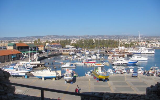 Φωτιά σε ελλιμενισμένο σκάφος στην Πάφο, δεν κινδύνευσε κάποιος άνθρωπος