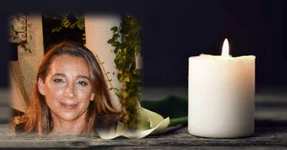 &Alpha;&pi;&epsilon;&beta;ί&omega;&sigma;&epsilon; &eta; &Mu;&alpha;&rho;ί&alpha; &Kappa;&omega;&mu;&omicron;&delta;&rho;ό&mu;&omicron;&upsilon;