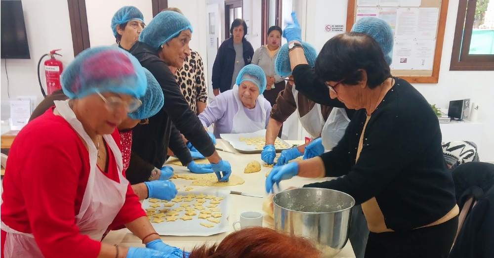 ΣΚΕ Χλώρακας: Έβαλαν ποδιές και έφτιαξαν κουλουράκια