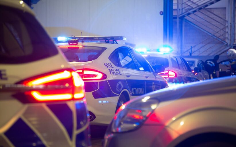 Του πέρασαν χειροπέδες στην Πάφο για τον εμπρησμό σε όχημα
