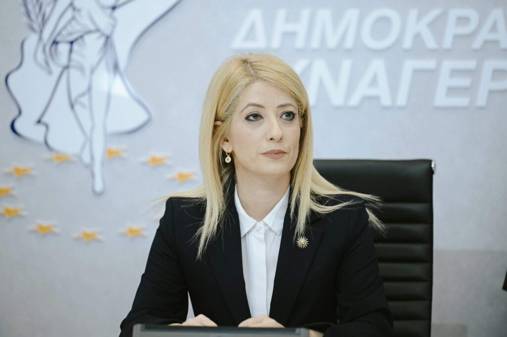 Αννίτα για Σύκα : «Τίθεται εκτός ψηφοδελτίου, απαραίτητη την αυτόβουλη αποποίηση»