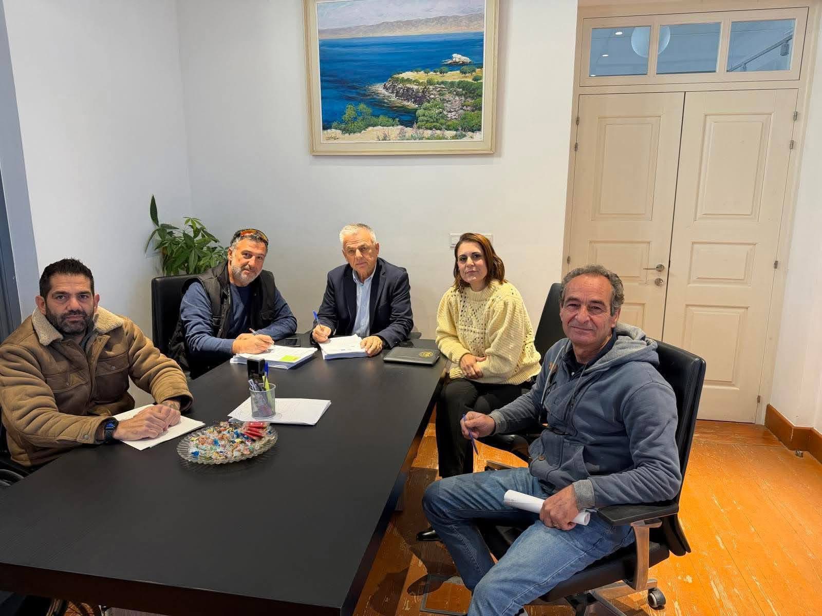 Δ. Π. Χρυσοχούς: Υπογραφή Συμβολαίων Διαγωνισμού «Ενεργειακή Αναβάθμιση Κτηρίου Δημαρχείου Πόλης»