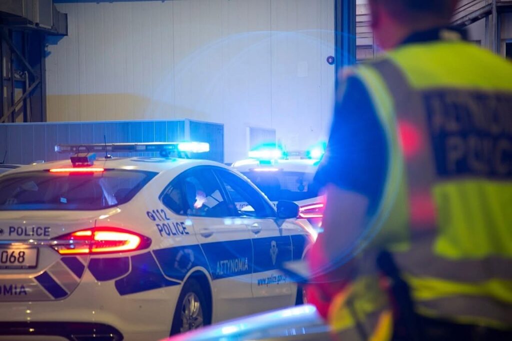 19 πρόσωπα στα χέρια των αρχών χθες βράδυ: Πολλές οι παραβάσεις