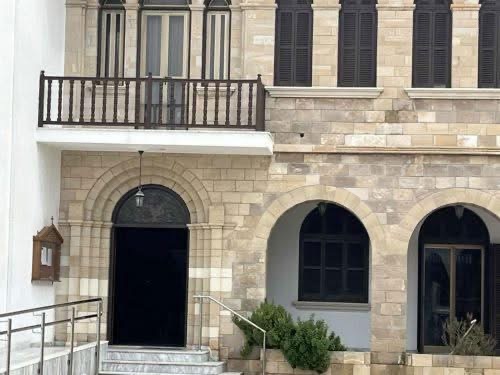 Αποκατάσταση πρόσβασης σε χώρους Μητρόπολης Πάφου, λέει ο Χρ. Ευσταθίου