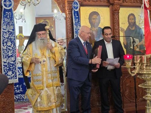 &Tau;&omicron;&nu; &Pi;&alpha;&nu;ί&kappa;&omicron; &Eta;&rho;&omicron;&delta;ό&tau;&omicron;&upsilon; &tau;ί&mu;&eta;&sigma;&epsilon; &omicron; &Delta;ή&mu;&omicron;&sigmaf; &Alpha;&kappa;ά&mu;&alpha; &pi;&alpha;&rho;&omicron;&upsilon;&sigma;ί&alpha; &tau;&omicron;&upsilon; &Alpha;&rho;&chi;&iota;&epsilon;&pi;&iota;&sigma;&kappa;ό&pi;&omicron;&upsilon; &Kappa;ύ&pi;&rho;&omicron;&upsilon;