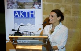 Ξένια Λοϊζίδου: Το νερό και τα μάτια μας