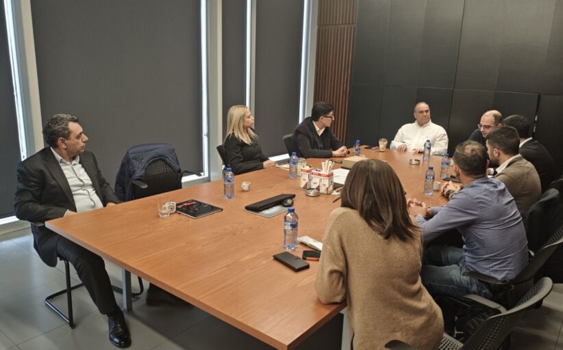 Επίσκεψη αντιπροσωπείας της Επαρχιακής Επιτροπής Πάφου του ΑΚΕΛ στην ΑΗΚ Πάφου – Ενέργεια, κόστος ζωής και ασφάλεια εφοδιασμού στο επίκεντρο