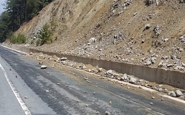 Κατολισθήσεις πετρών και όγκων χώματος