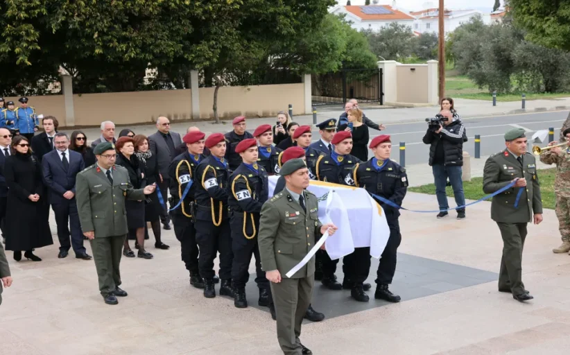 Πολιτικοί, φίλοι, συνεργάτες αποχαιρετούν τον Γ. Βασιλείου σκιαγραφώντας το πορτρέτο του