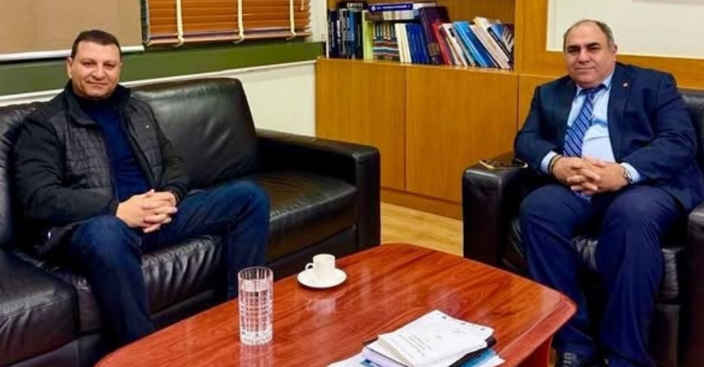 Συνάντηση Πάζαρου με τον πρέσβη της Κύπρου στην Αθήνα