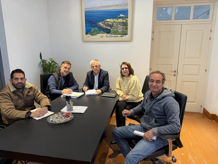 Υπογραφή συμβολαίων για «Ενεργειακή αναβάθμιση κτιρίου Δημαρχείου Πόλης»